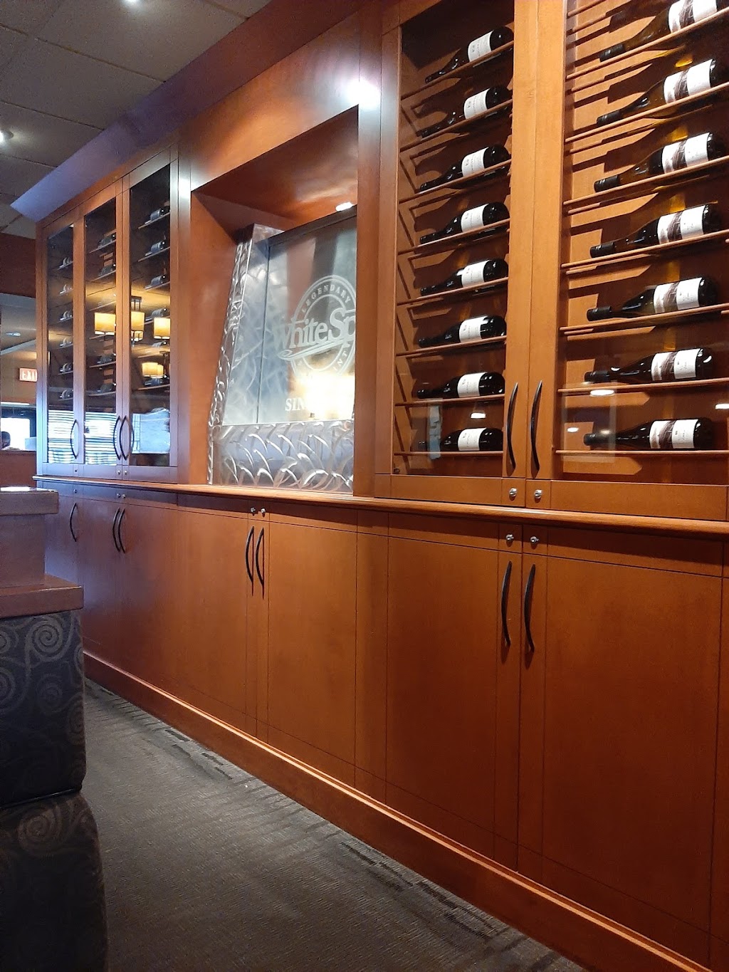 White Spot Abbotsford | 33215 S Fraser Way, Abbotsford, BC V2S 2B2, Canada | Phone: (604) 852-6676