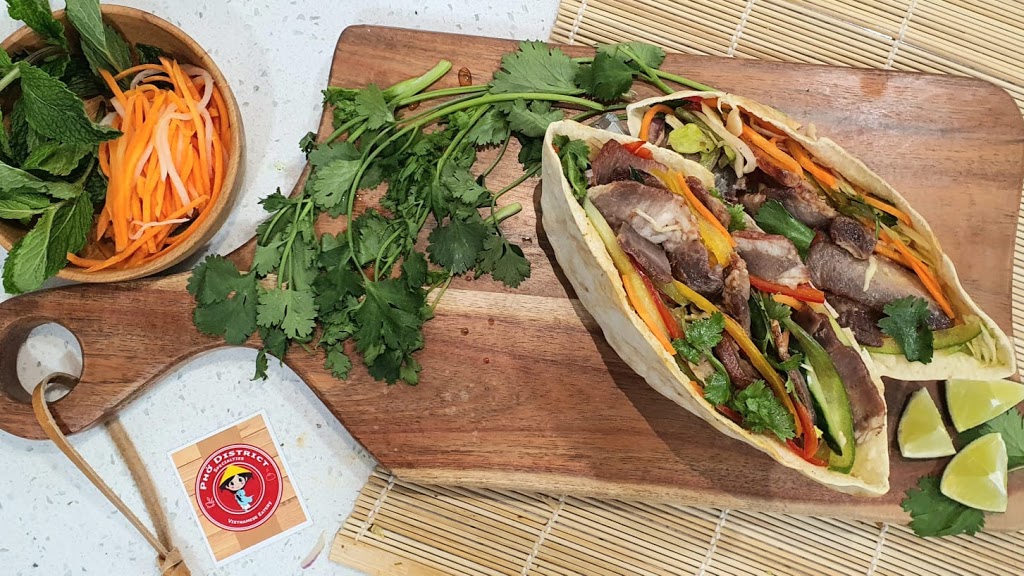 Pho District Specialties | 2938 Finch Ave E, Scarborough, ON M1W 2T4, Canada | Phone: (416) 491-3935