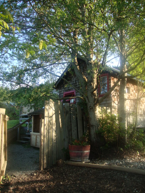 Orchard Cabin | 113 Perdue Rd, Salt Spring Island, BC V8K 2K6, Canada | Phone: (250) 537-1343