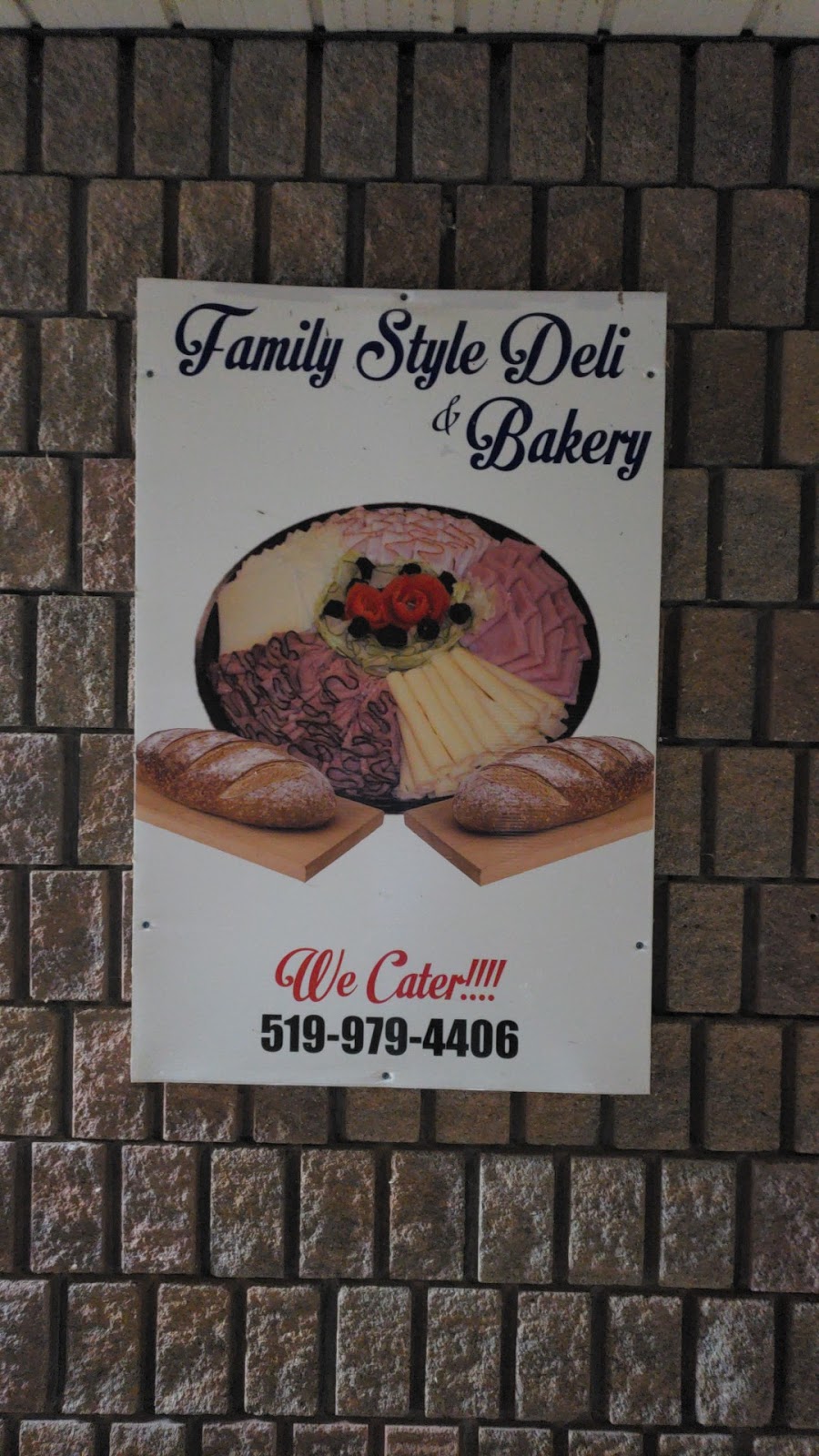 Family Style Delicatessen And Bakery | 14301 Tecumseh Rd E, Windsor, ON N8N 1M3, Canada | Phone: (519) 979-4406