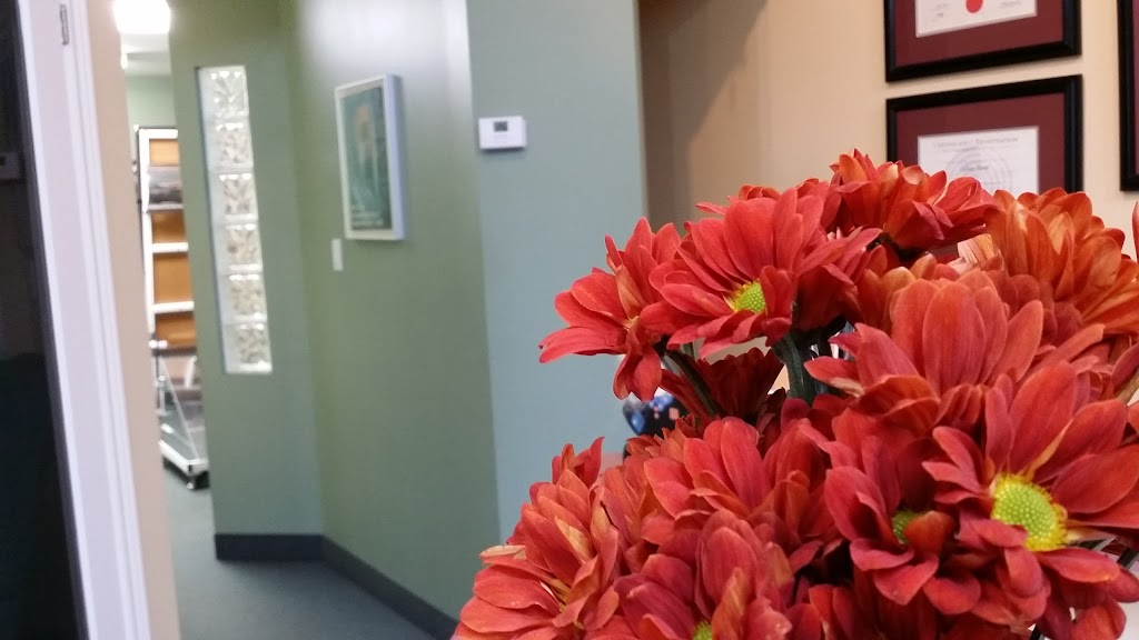 Westdale Chiropractic Clinic | 775 King St W, Hamilton, ON L8S 1K2, Canada | Phone: (905) 525-5052