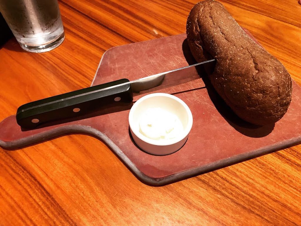 Outback Steakhouse Niagara Falls | 6733 Fallsview Blvd, Niagara Falls, ON L2G 7G1, Canada | Phone: (905) 357-6661