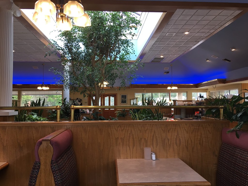 Five Columns Greek Restaurant | 1301 E Maple St, Bellingham, WA 98225, USA | Phone: (360) 676-9900