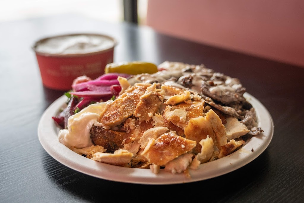 Amir King Est | 1105 Rue King E, Sherbrooke, QC J1E 3A6, Canada | Phone: (819) 565-0004