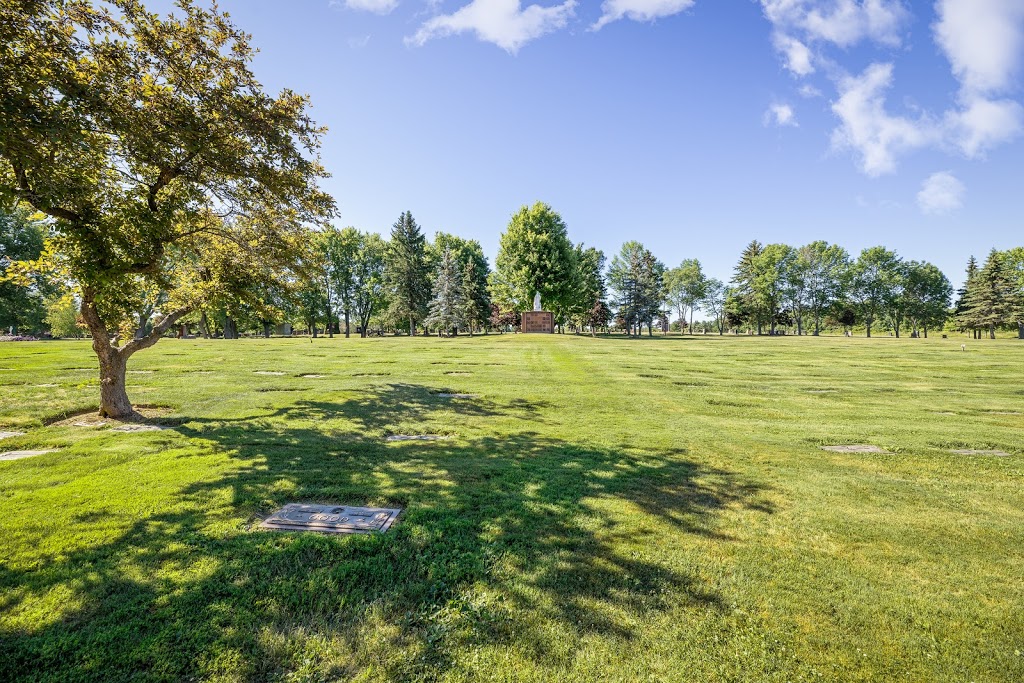 Glenhaven Memorial Gardens | 2563 Division St, Glenburnie, ON K0H 1S0, Canada | Phone: (613) 542-3577