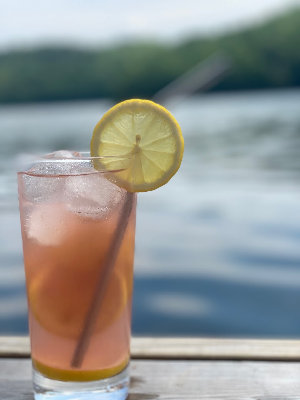 Lodge on the Rocks | 168 Chemin du Lac Gervais, Labelle, QC J0T 1H0, Canada | Phone: (514) 995-8933
