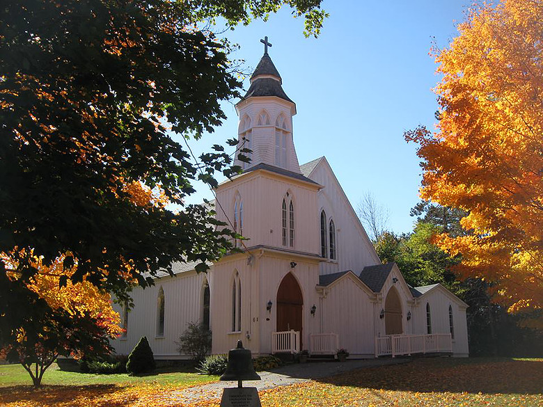 Holy Trinity Anglican Church | 78 Alexandra Ave, Bridgewater, NS B4V 1H1, Canada | Phone: (902) 543-3440