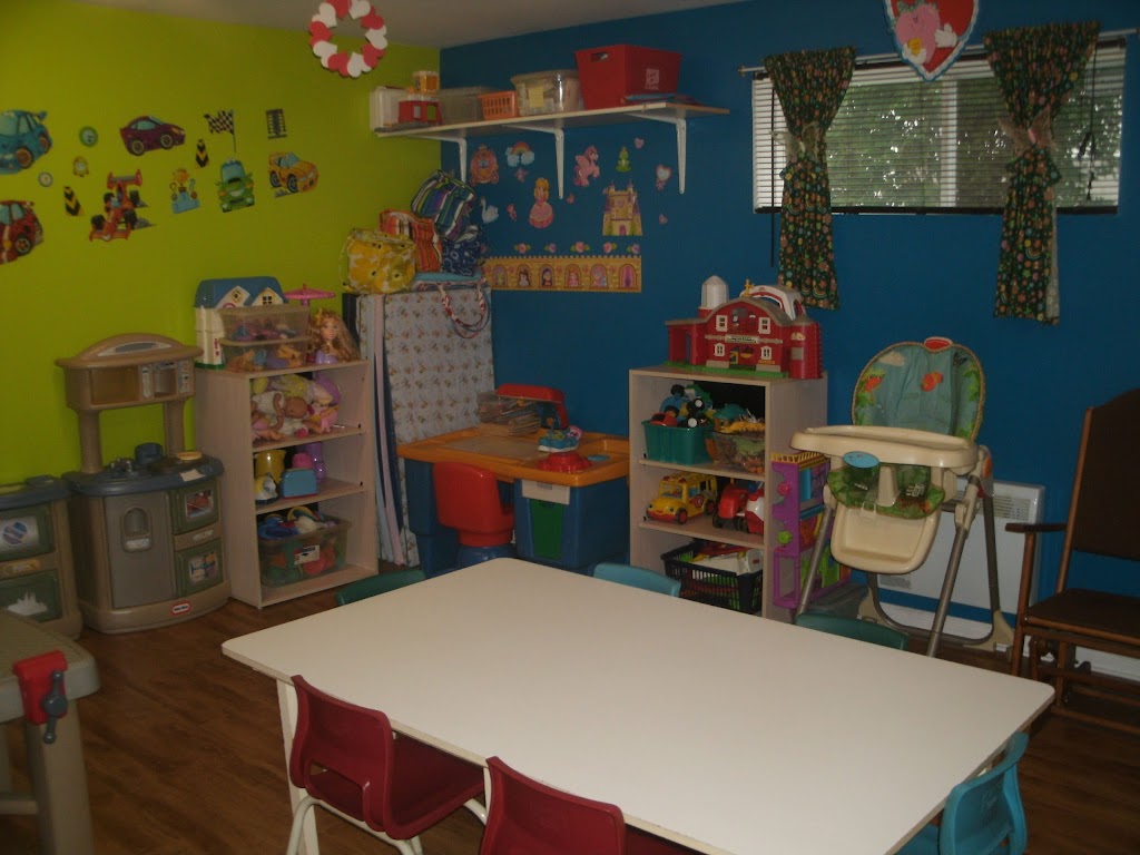 Service Garde Reconnu Les Petits Sourires - Martine Rondeau | 188 Rue du Dom. Cache, Lavaltrie, QC J5T 1G5, Canada | Phone: (450) 586-6878