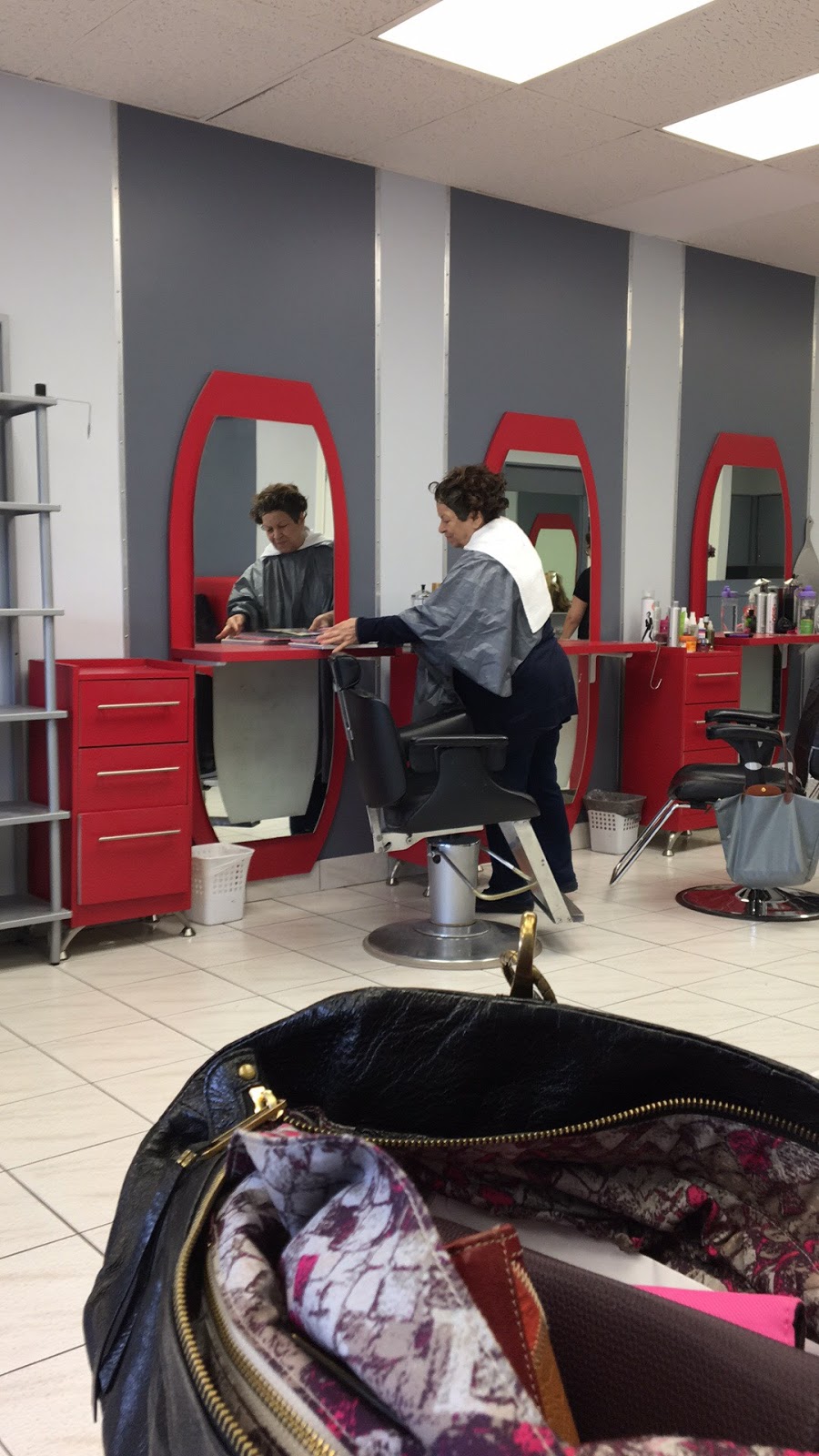Hair express | 680 Silver Creek Blvd, Mississauga, ON L5A 3Z1, Canada | Phone: (905) 566-0164