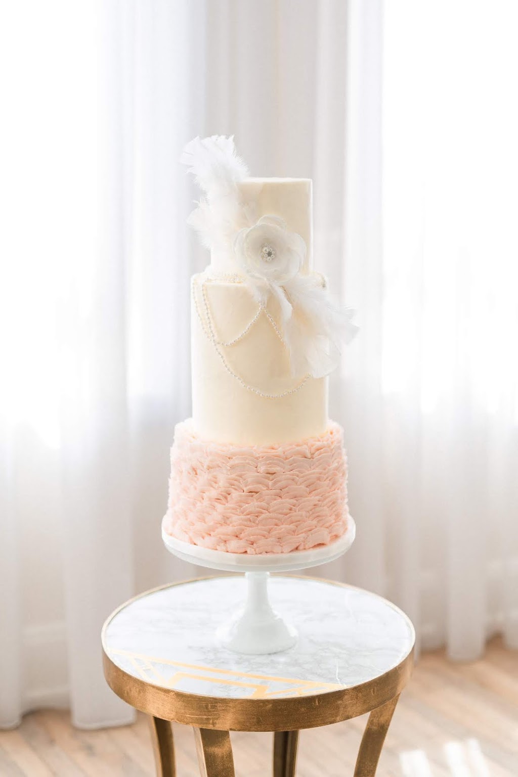 Refined Sugar Custom Cakes & Sweet | 244 Woolwich St S, Breslau, ON N0B 1M0, Canada | Phone: (519) 579-0081