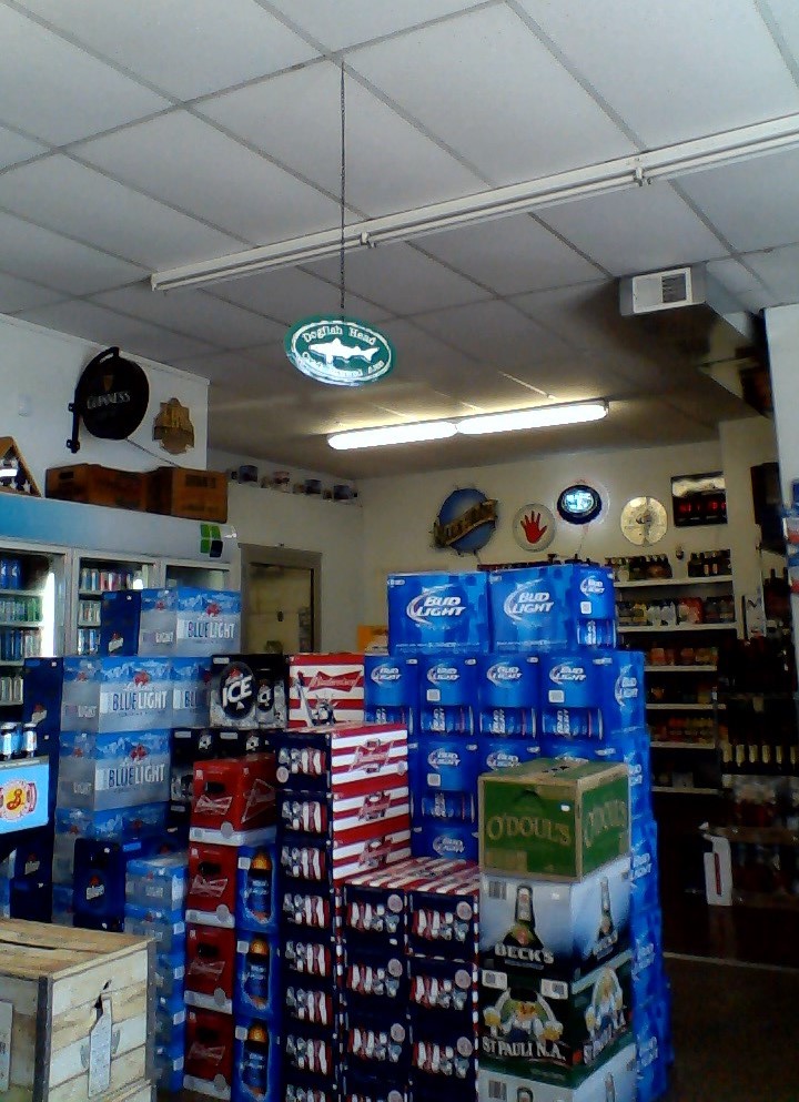 Twinlo Beverage Mart Inc | 6700 Porter Rd, Niagara Falls, NY 14304, USA | Phone: (716) 297-8100