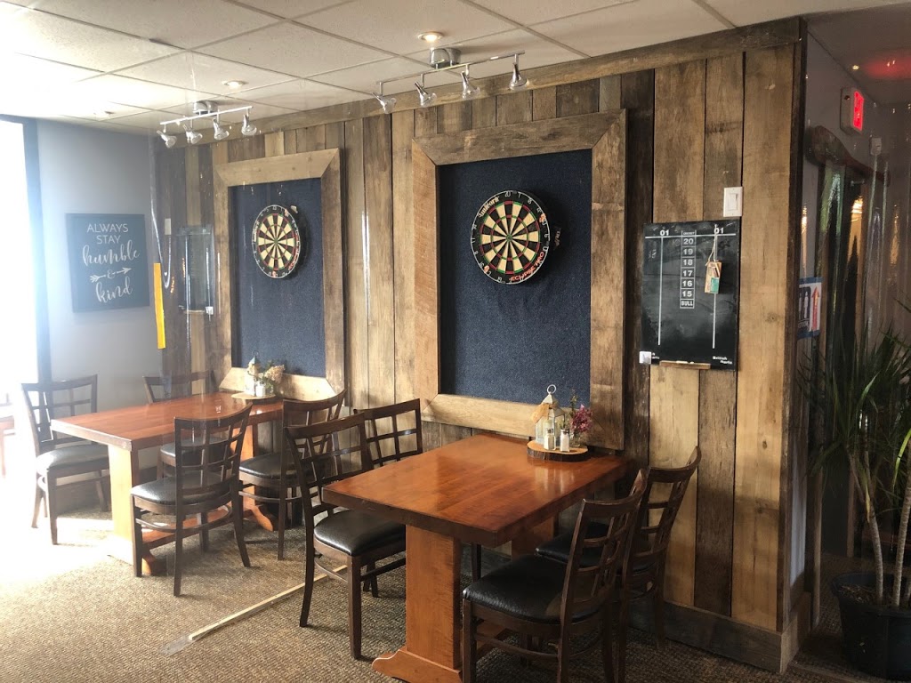 The Bobcaygeon Inn | 31 Main St, Bobcaygeon, ON K0M 1A0, Canada | Phone: (705) 738-5433