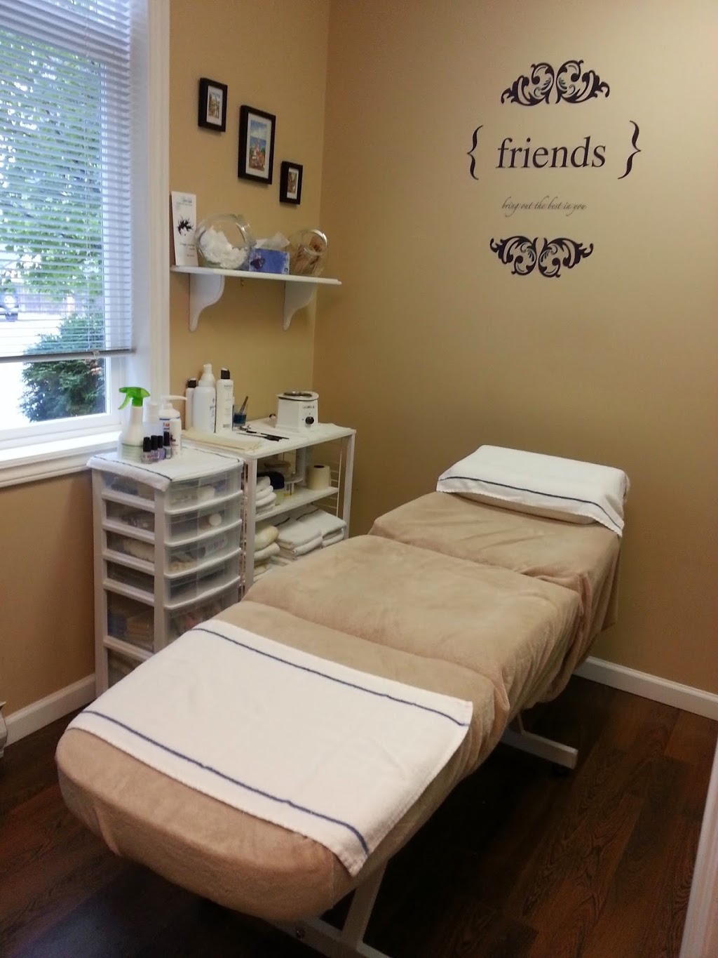 Fringe Styling Salon Ltd | 44 Queens Rd, Duncan, BC V9L 2W4, Canada | Phone: (250) 748-2121
