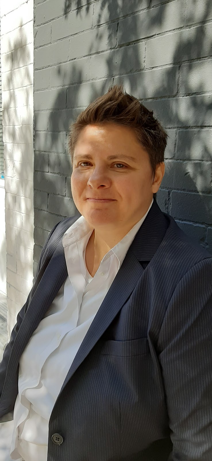 Emma Nys, travailleuse sociale | Montreal, QC H2V 4B4, Canada | Phone: (514) 246-9248