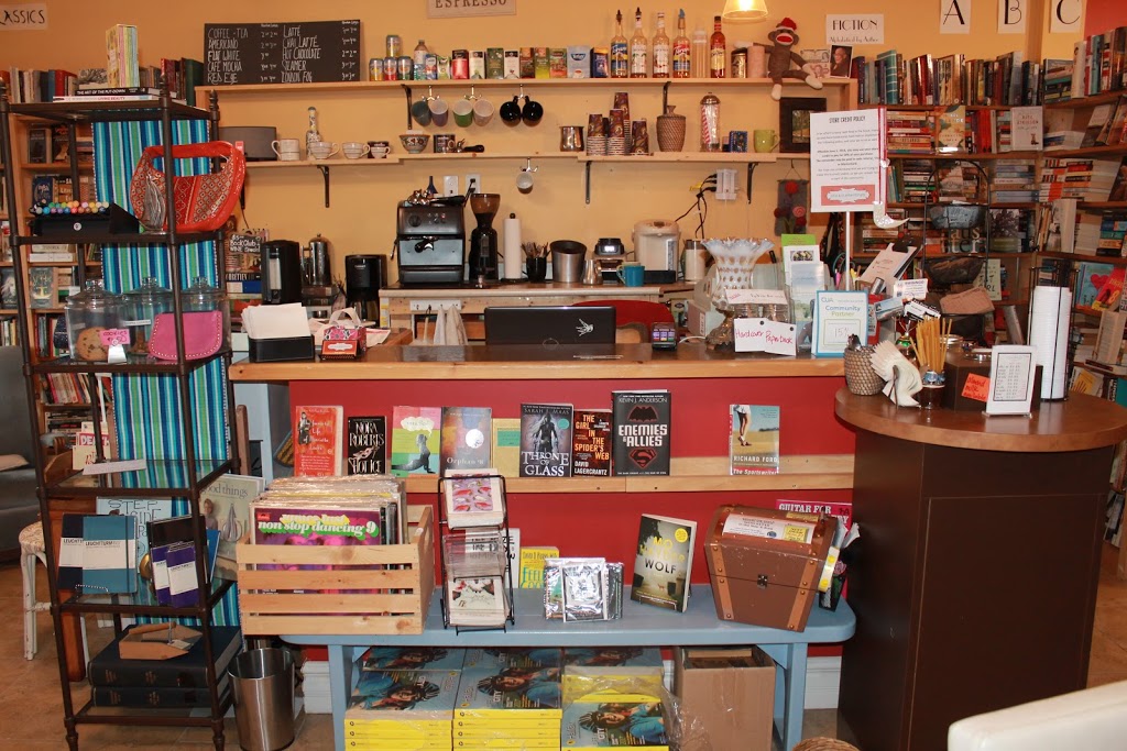 otis & clementine’s books, coffee, SPANISH! | 5209 St Margarets Bay Rd, Upper Tantallon, NS B3Z 1E3, Canada | Phone: (902) 826-1823