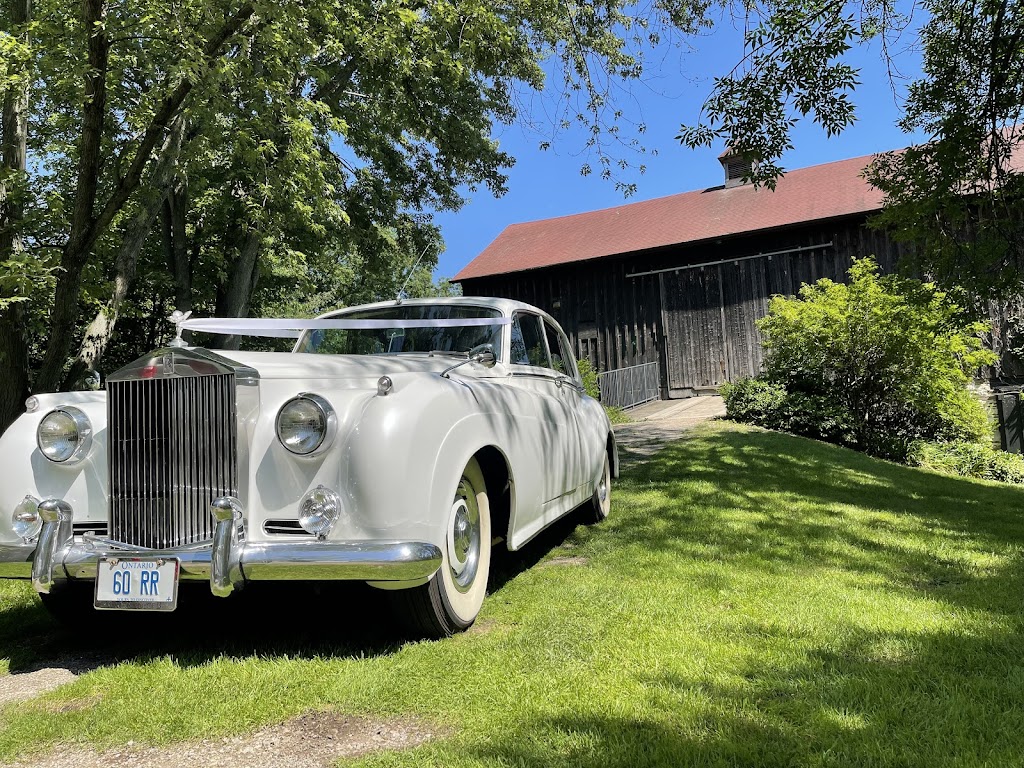 Rolls Royce Classic Limos | 1579 Applewood Rd, Mississauga, ON L5E 2M2, Canada | Phone: (647) 995-7725