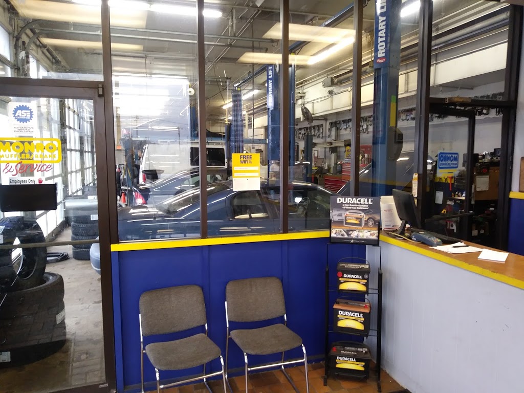 Monro Auto Service And Tire Centers | 1910 Ridge Rd, Buffalo, NY 14224, USA | Phone: (716) 346-8649