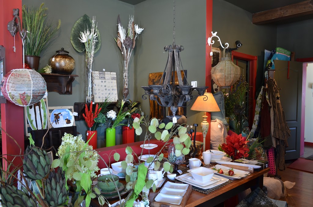Au De La De LImaginaire | 173 Av. Béthany, Lachute, QC J8H 2L9, Canada | Phone: (450) 409-0519