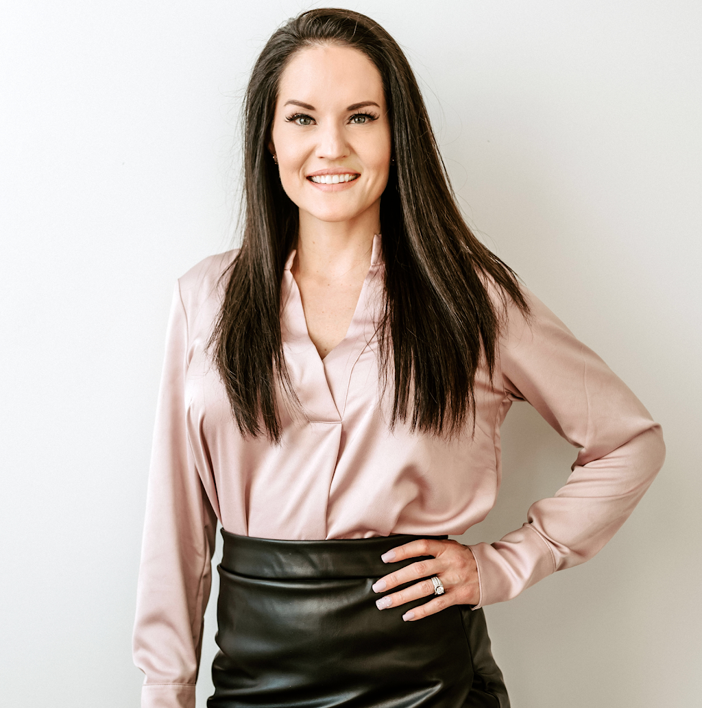 Leah Prokopiw-Mortgage Broker | 140 E Chestermere Dr #6, Chestermere, AB T1X 1M1, Canada | Phone: (780) 994-6225