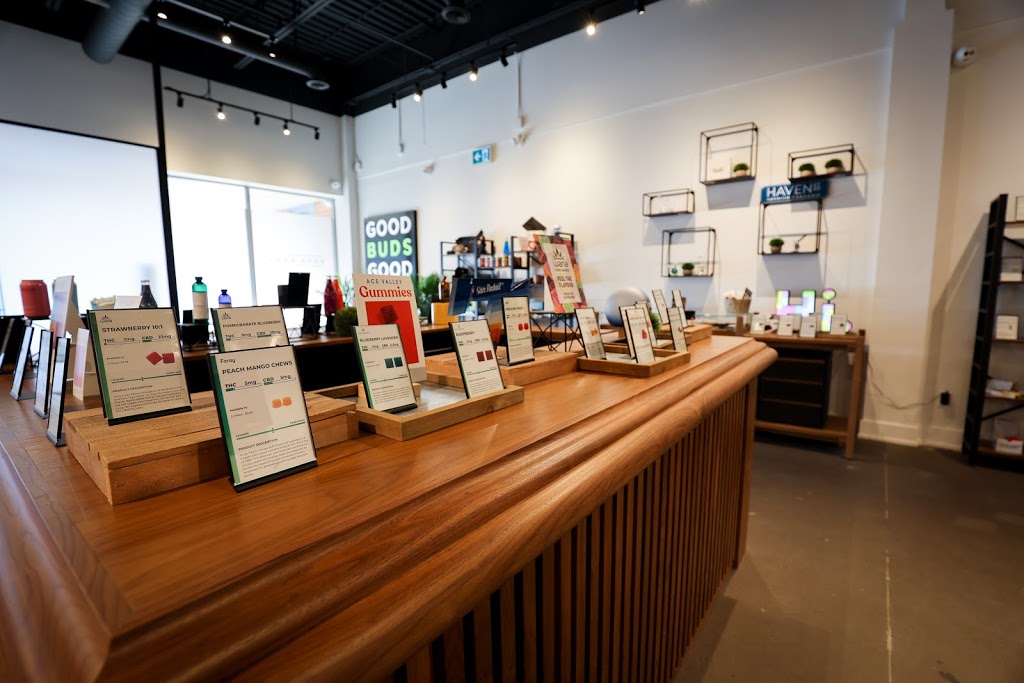 Kasa Kana Cannabis & Accessories | Peterborough Dispensary | 1840 Lansdowne St W #8, Peterborough, ON K9K 2M9, Canada | Phone: (705) 775-9333