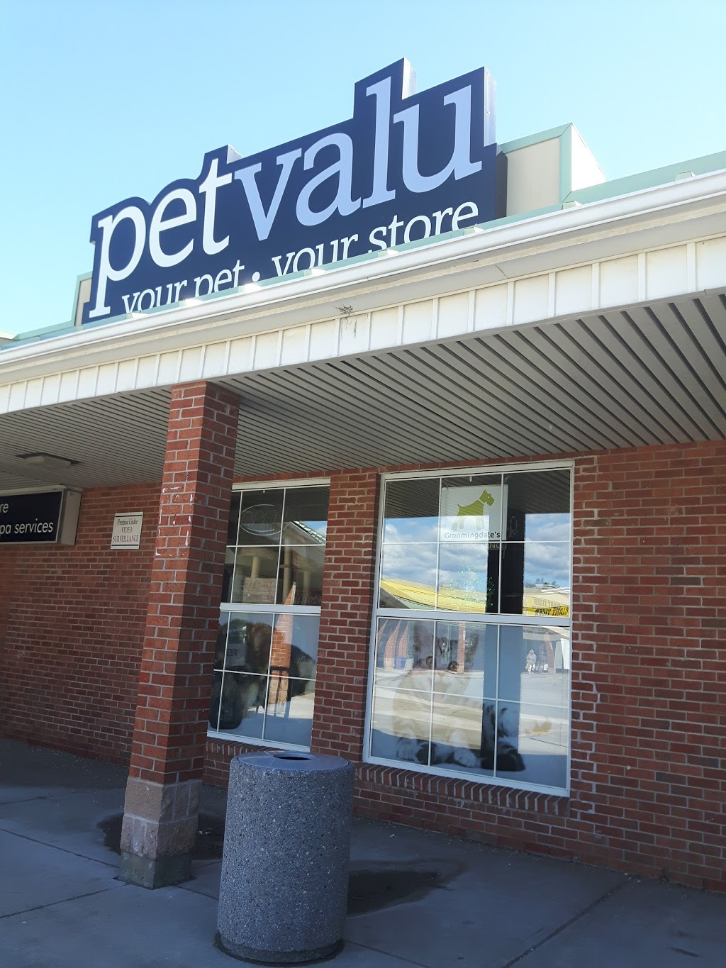 Pet Valu ~Your Pet~Your Store | Shopping Center, 20 Canboro Rd, Fonthill, ON L0S 1E0, Canada | Phone: (905) 892-5443
