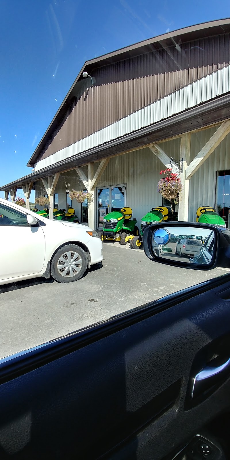 Green Tractors | 114 Heights Rd, Omemee, ON K0L 2W0, Canada | Phone: (705) 799-2427