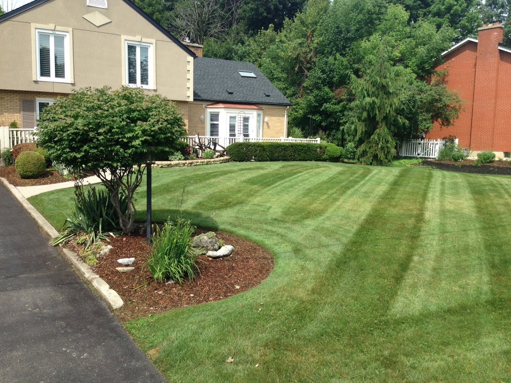 Lovell Landscaping & Grounds Maintenance Limited | 1915 Fanshawe Park Rd W, London, ON N6H 5L3, Canada | Phone: (519) 852-2348