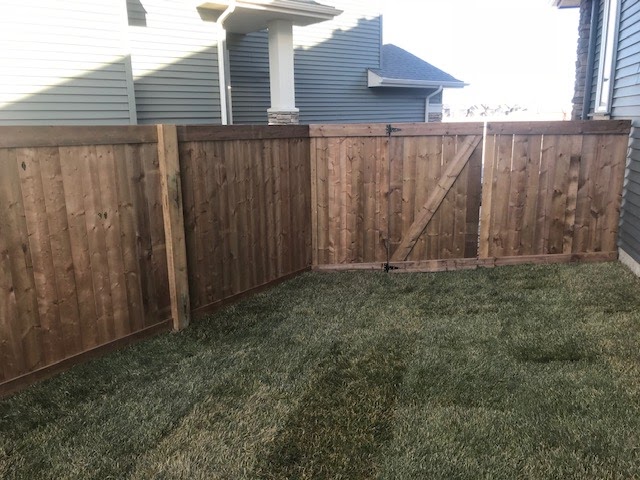 Wheeler Fencing Company | 2035 125 St SW, Edmonton, AB T6W 0A4, Canada | Phone: (780) 722-6253