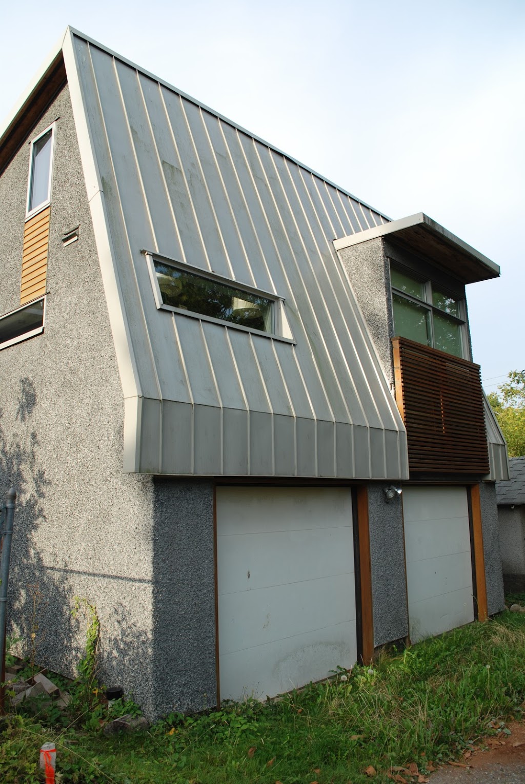 EcoLoft Vacation Rental Suite | 1157 E 23rd Ave, Vancouver, BC V5V 1Y8, Canada | Phone: (604) 734-2827