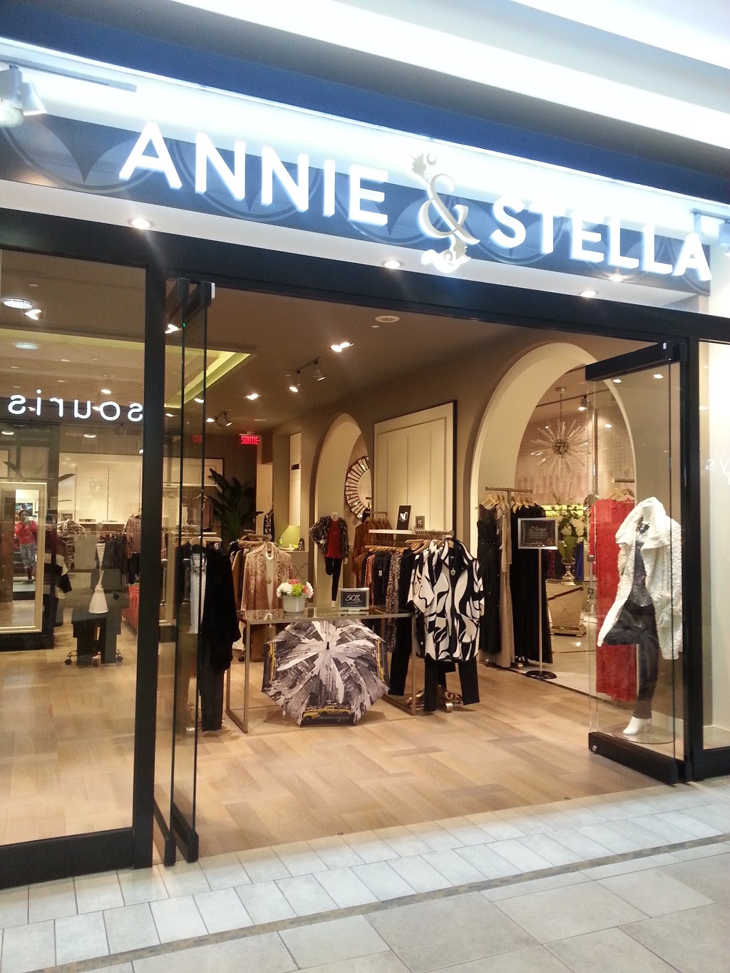 Annie and Stella | 401 Boulevard Labelle, #I3, Rosemère, QC J7A 3T2, Canada | Phone: (450) 818-0585