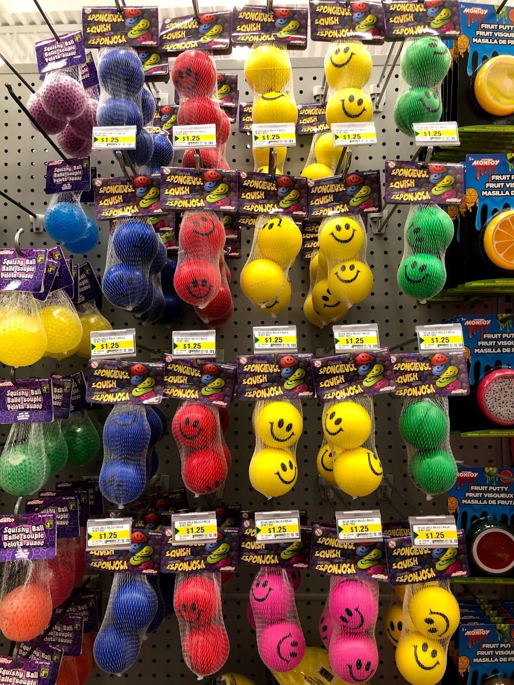 Dollarama | 123 Pioneer Dr Pioneer Park Plaza, Kitchener, ON N2P 2A3, Canada | Phone: (519) 893-6554
