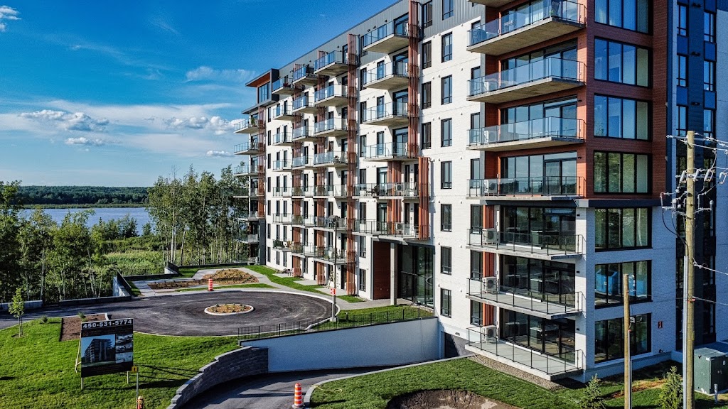 Le Majestic du Lac Boivin | 150 Rue de la Lobélie, Granby, QC J2H 2R2, Canada | Phone: (450) 777-6341