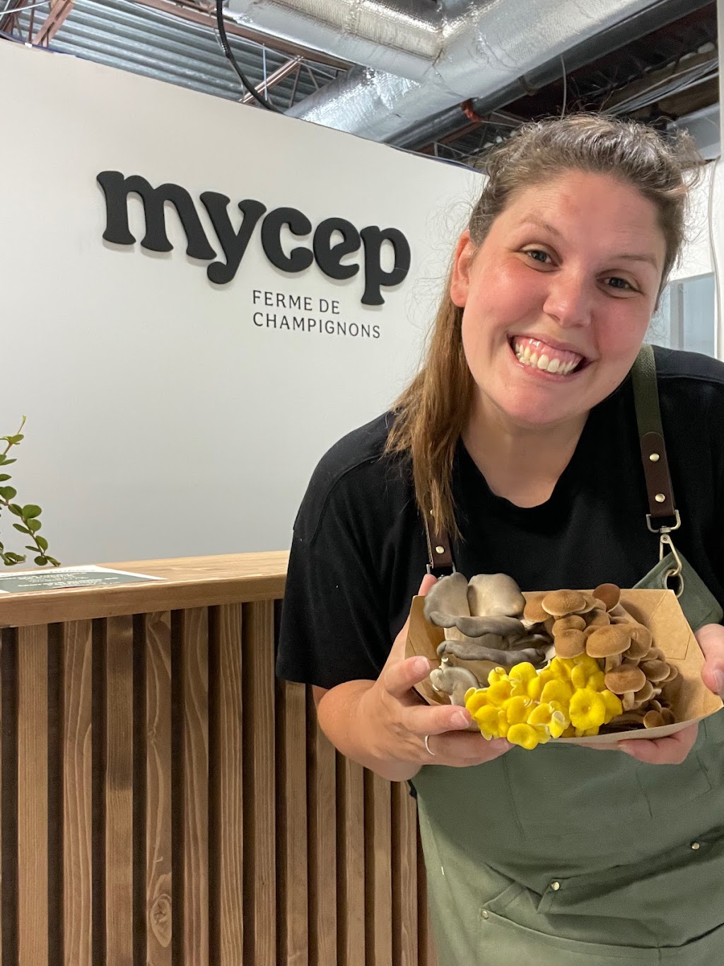 Mycep ferme de champignons | 250 Rue Saint-Urbain suite 101, Granby, QC J2G 8M8, Canada | Phone: (450) 830-2732
