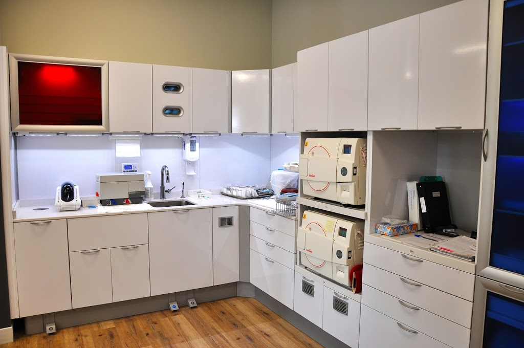 Blackburn Dental Centre | 2514 Innes Rd, Gloucester, ON K1B 3J9, Canada | Phone: (613) 824-3478