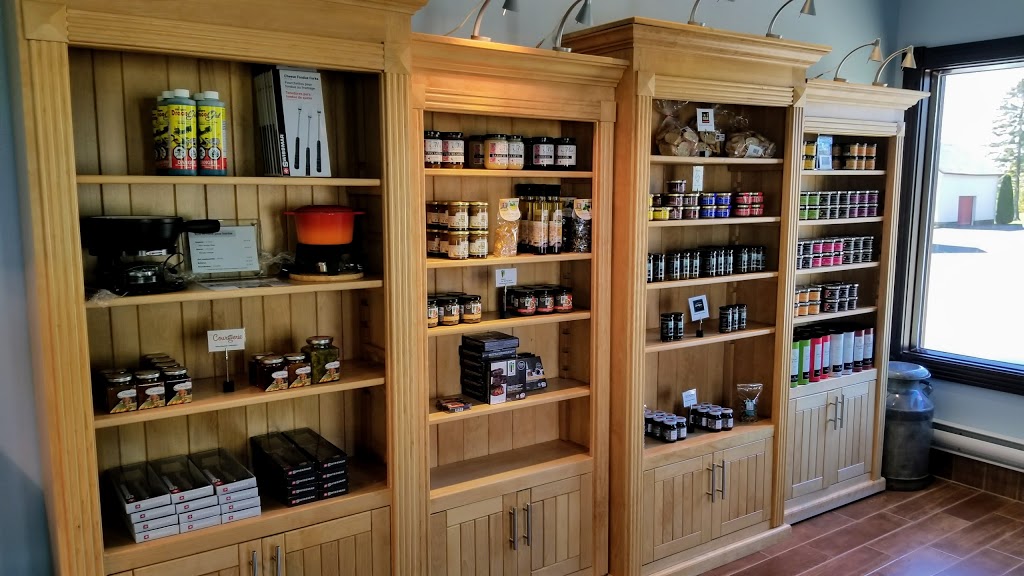 Fromagerie Du Champ à la Meule inc. | 3601 Rue Principale, Notre-Dame-de-Lourdes, QC J0K 1K0, Canada | Phone: (450) 753-9217