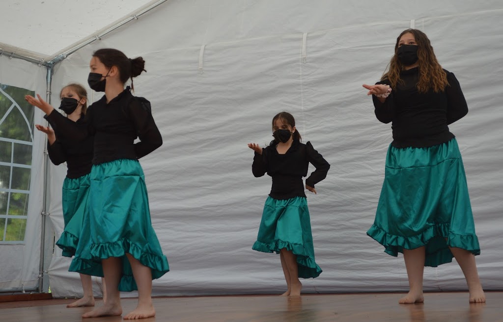 Studio EfferVdanse | 167 Rue Saint-Jacques, Napierville, QC J0J 1L0, Canada | Phone: (438) 883-0374