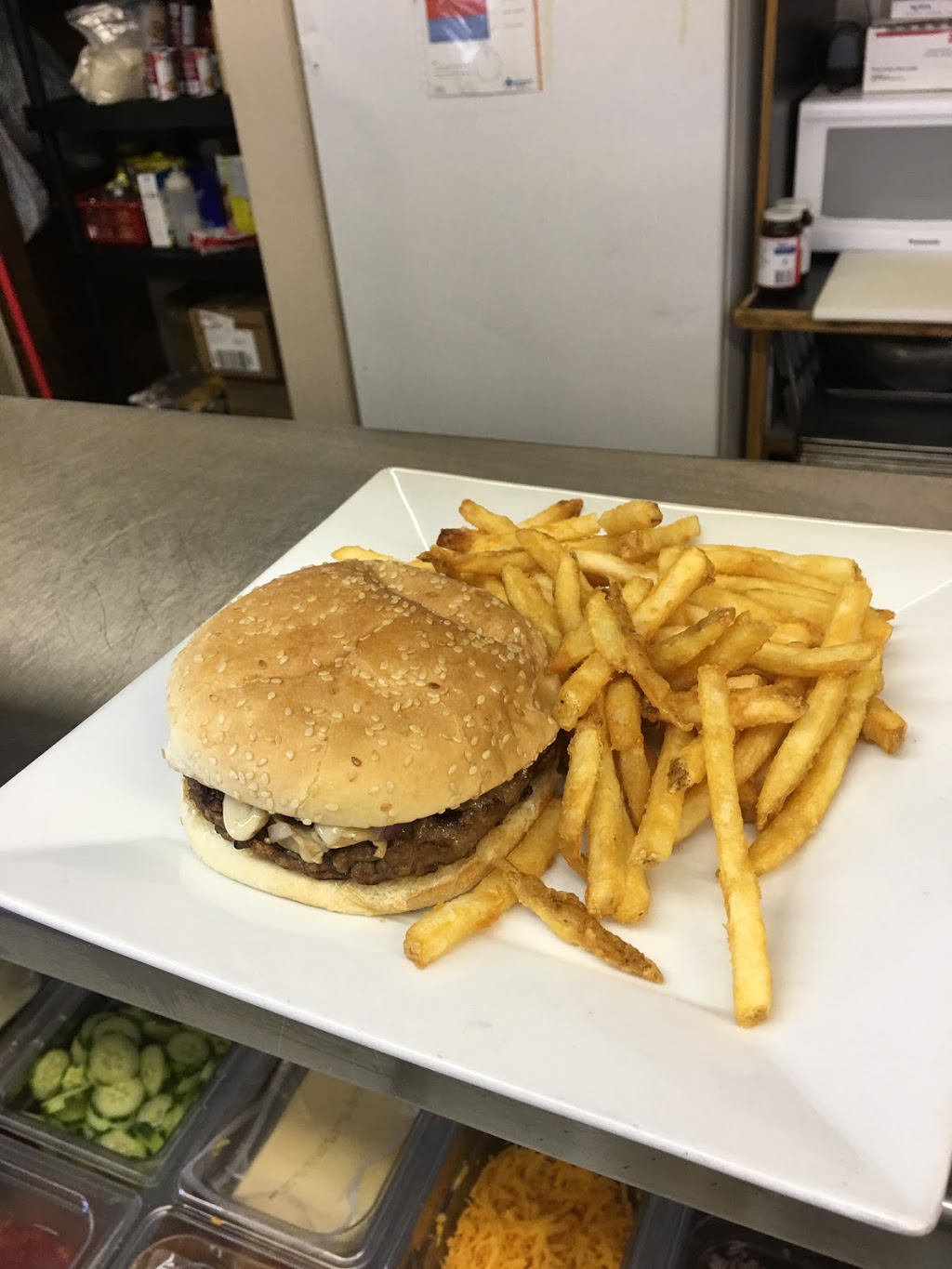 Mulliguns restaurant at nanton golf club | Secondary highway 533, Nanton, AB T0L 1R0, Canada | Phone: (403) 646-2050