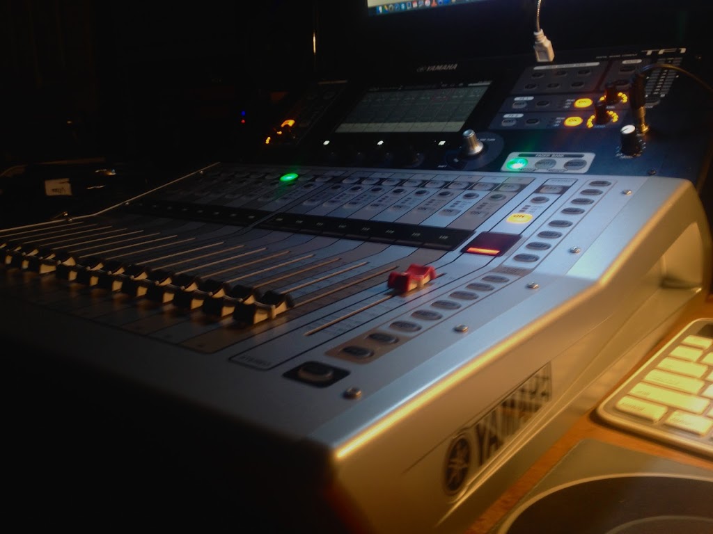 Studio Viau - Sound And Lighting | 25 Rue Ozias Leduc, Saint-Charles-Borromée, QC J6E 8M9, Canada | Phone: (450) 541-9668