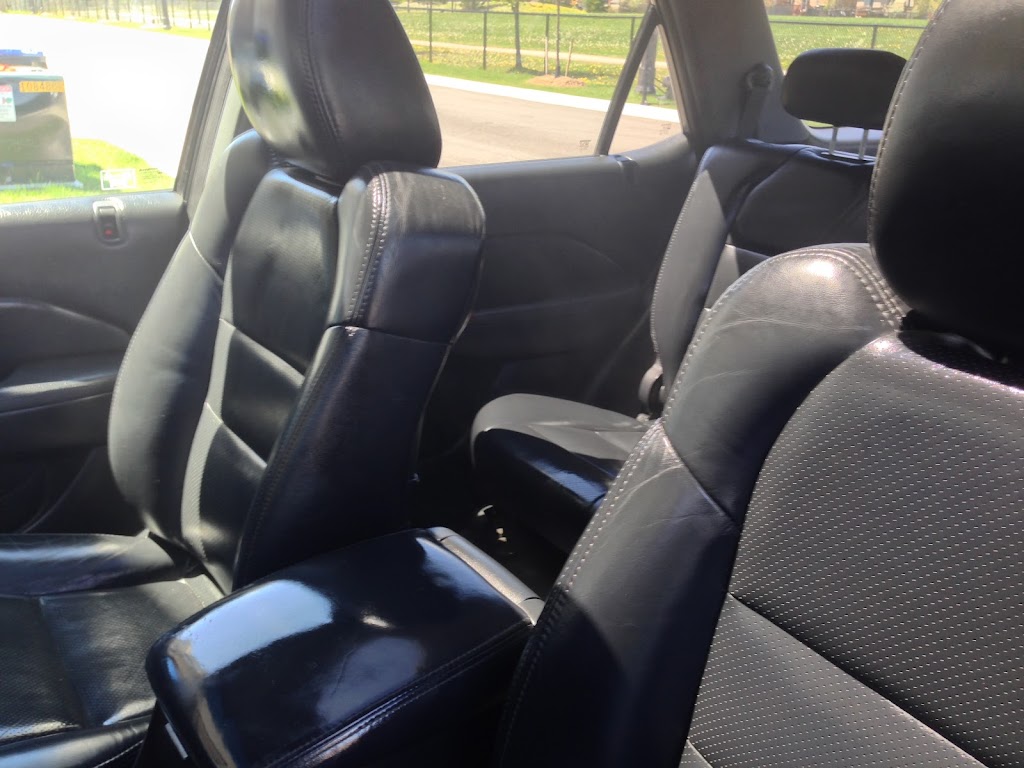 Richmond Hill Airport Limo | 107 Royal Chapin Crescent, Richmond Hill, ON L4S 2A8, Canada | Phone: (866) 688-2666