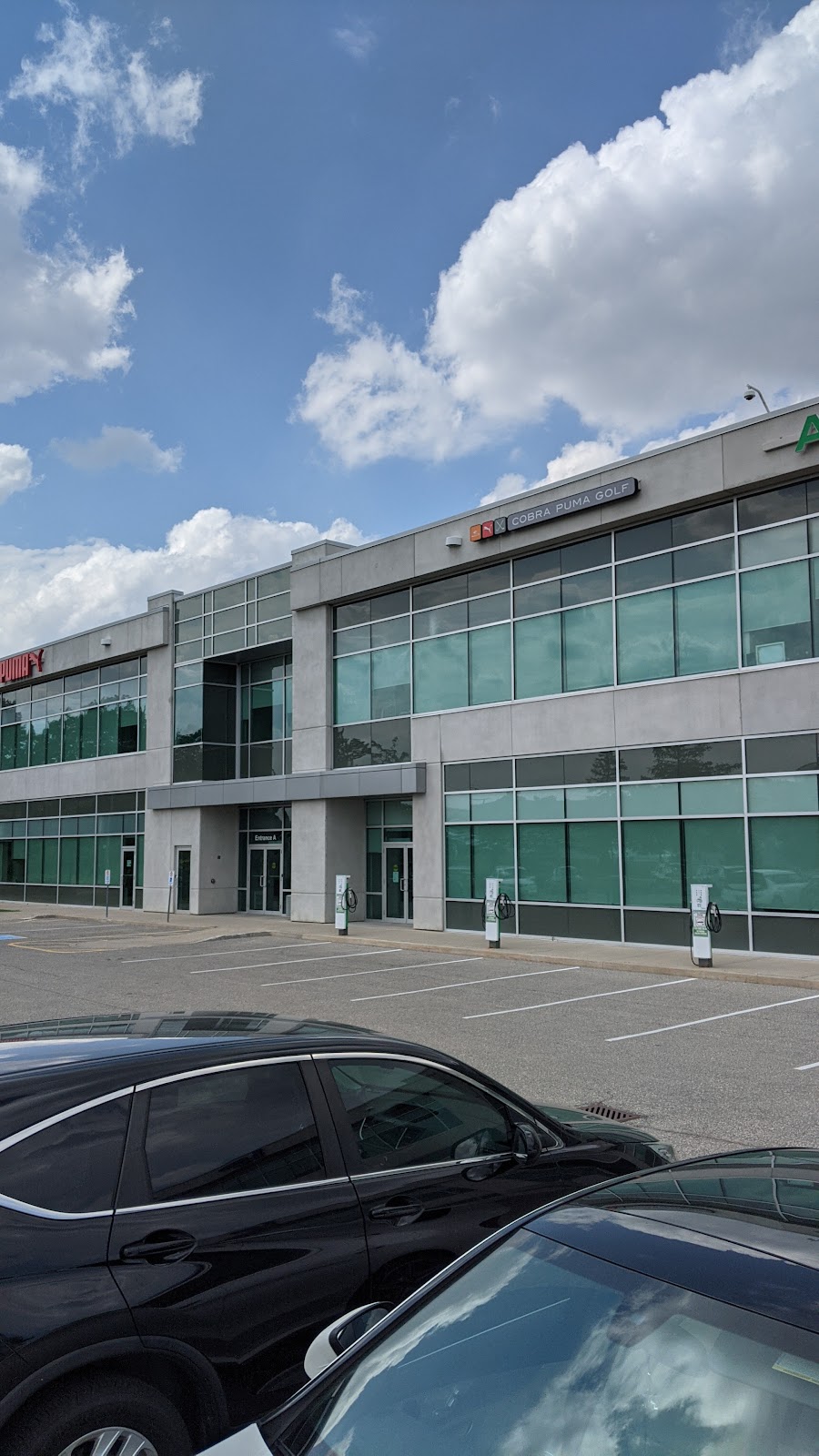 Cobra Custom Fitting Studio | 165 Galaxy Blvd Unit 201, Etobicoke, ON M9W 0C8, Canada | Phone: (416) 481-1430