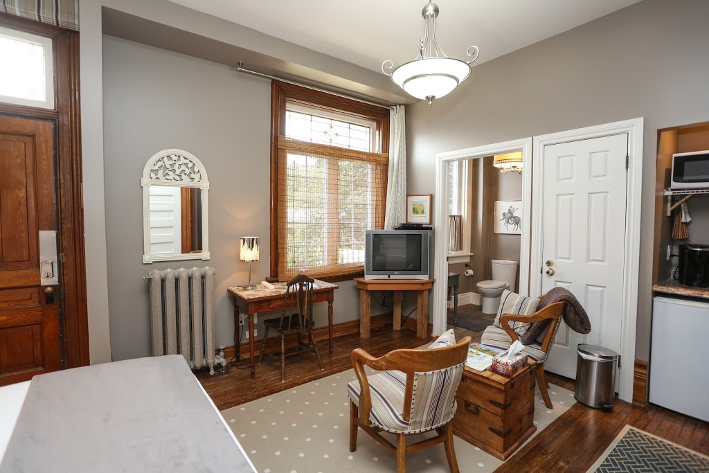 Danby House | 46 Main St E, Markdale, ON N0C 1H0, Canada | Phone: (519) 900-0399