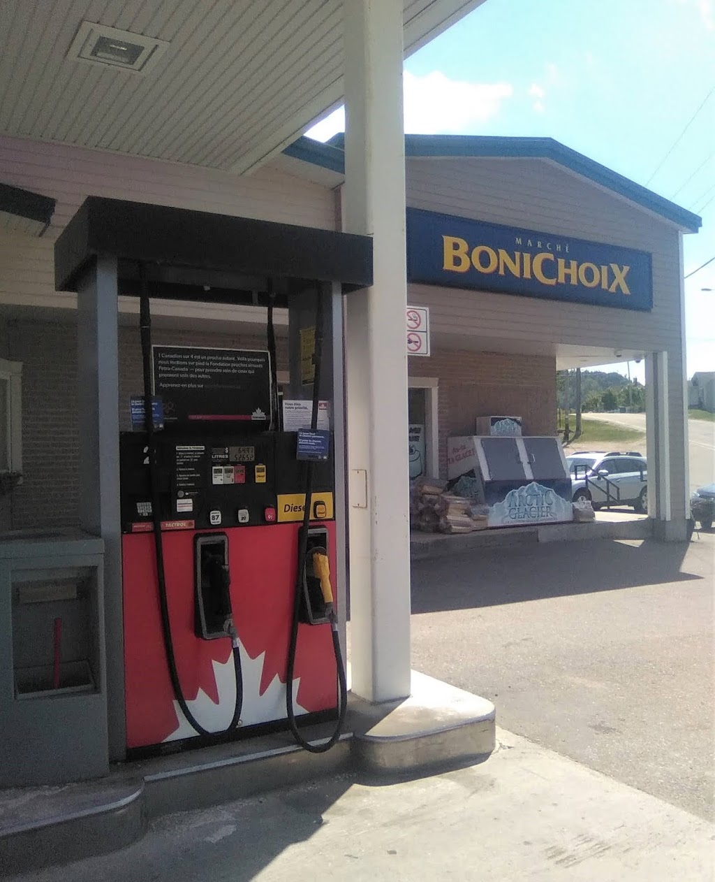 Marché Bonichoix - Alimentation PLD | 160 Rte, QC-170, LAnse-Saint-Jean, QC G0V 1J0, Canada | Phone: (418) 272-2666