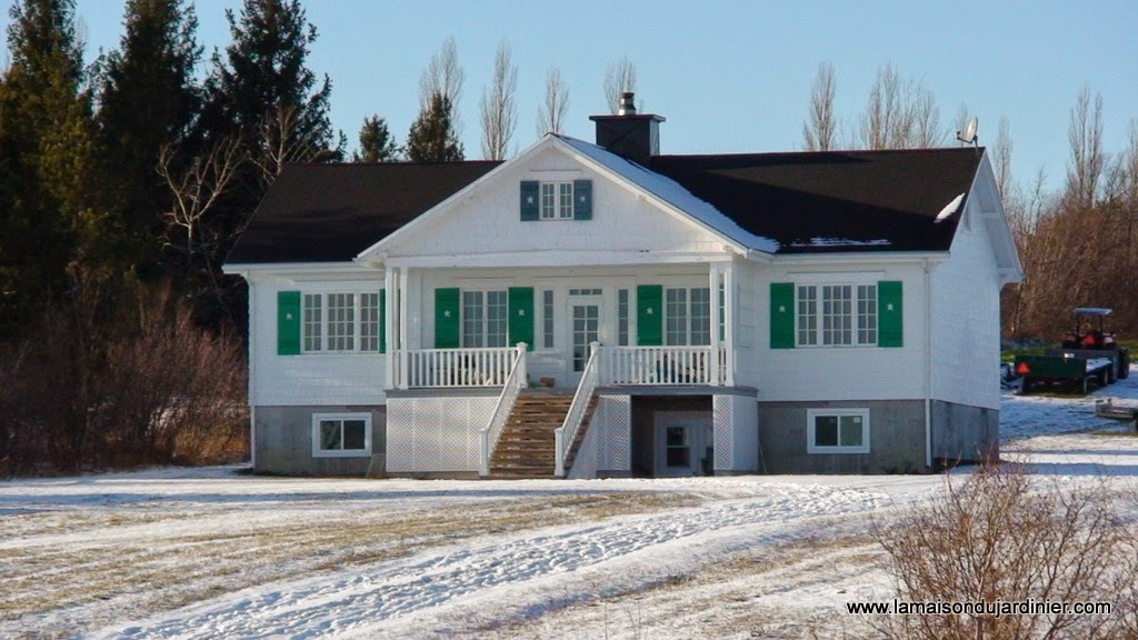 The gardeners house | 6400 Chem. Royal, Saint-Laurent-de-lÎle-dOrléans, QC G0A 3Z0, Canada | Phone: (418) 808-4411