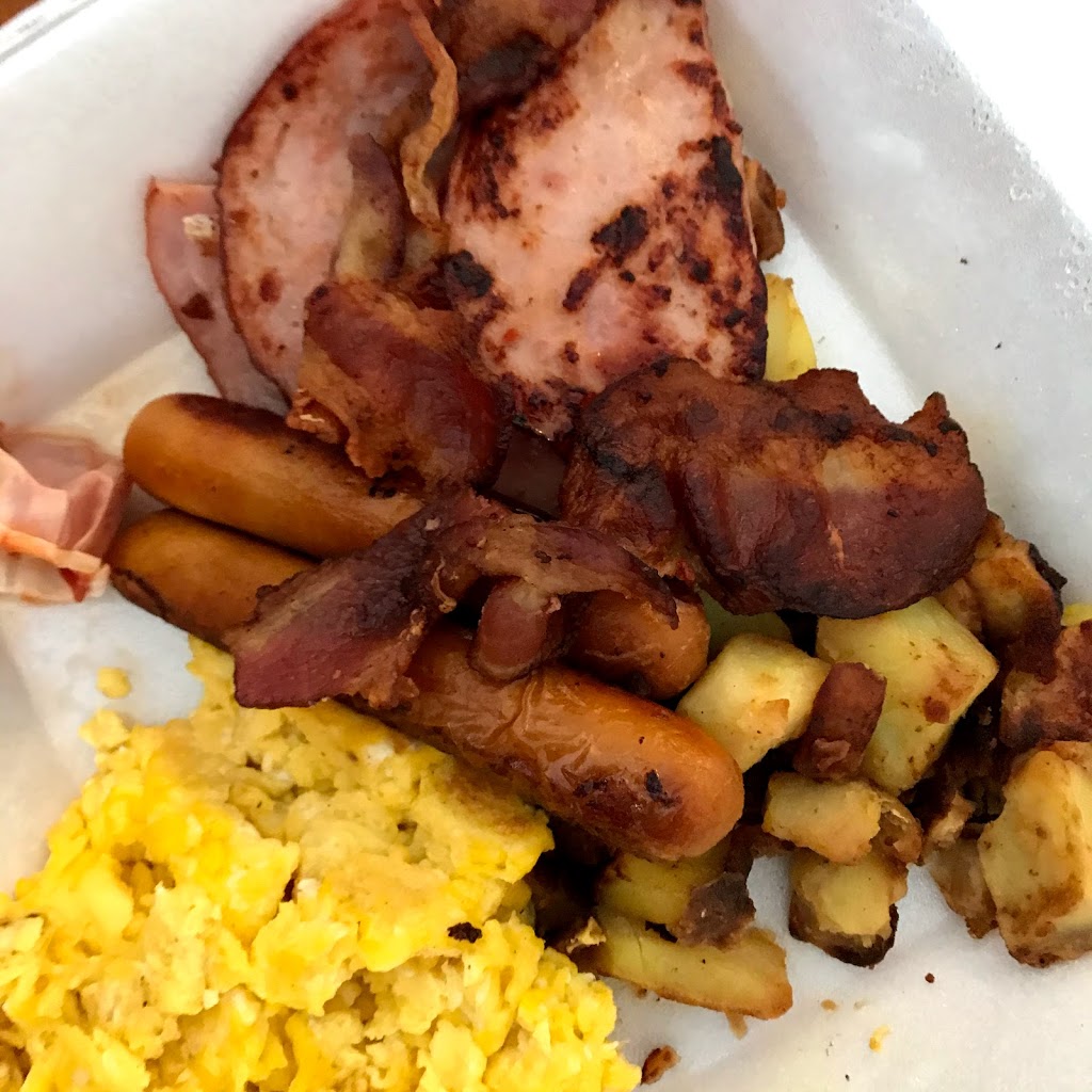 Sandys Deli/Diner | 630 OBrien Rd, Renfrew, ON K7V 3Z2, Canada | Phone: (613) 432-8804