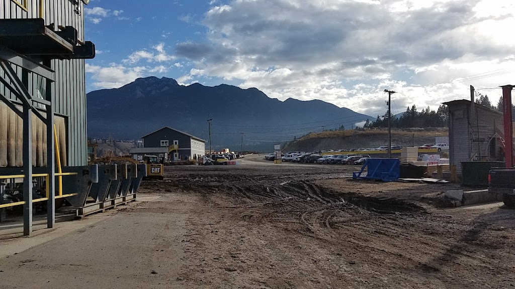 Canfor - Radium | 4685 Forsters Landing Rd, Radium Hot Springs, BC V0A 1M0, Canada | Phone: (250) 347-9611