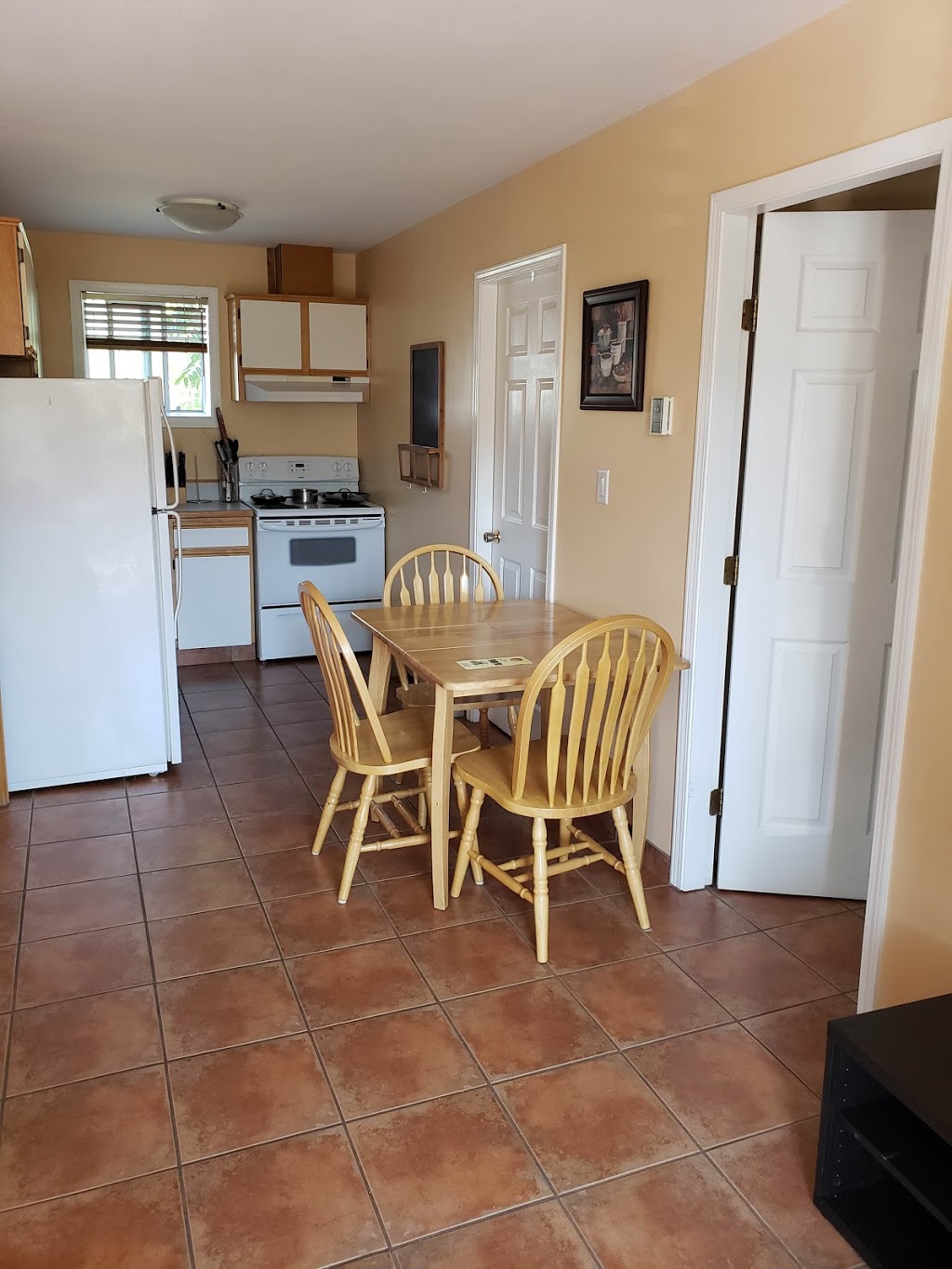 Desert Surfside Waterfront Accommodations | 7310 Main St, Osoyoos, BC V0H 1V0, Canada | Phone: (877) 495-2228