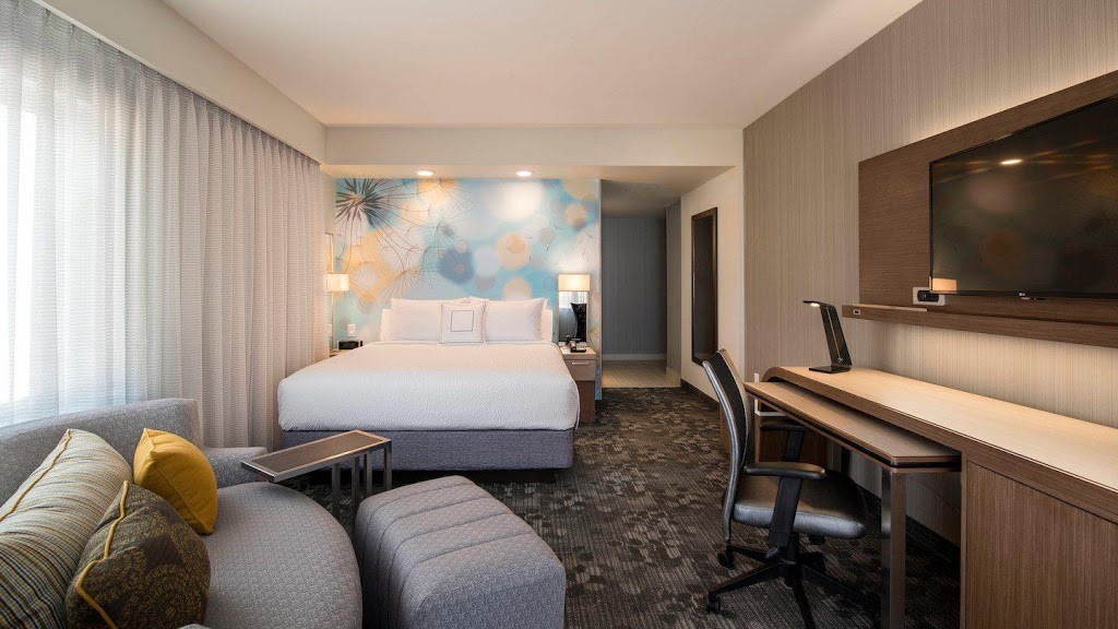 Courtyard by Marriott Calgary South | 3750 Market St SE, Calgary, AB T3M 2P2, Canada | Phone: (587) 349-7599