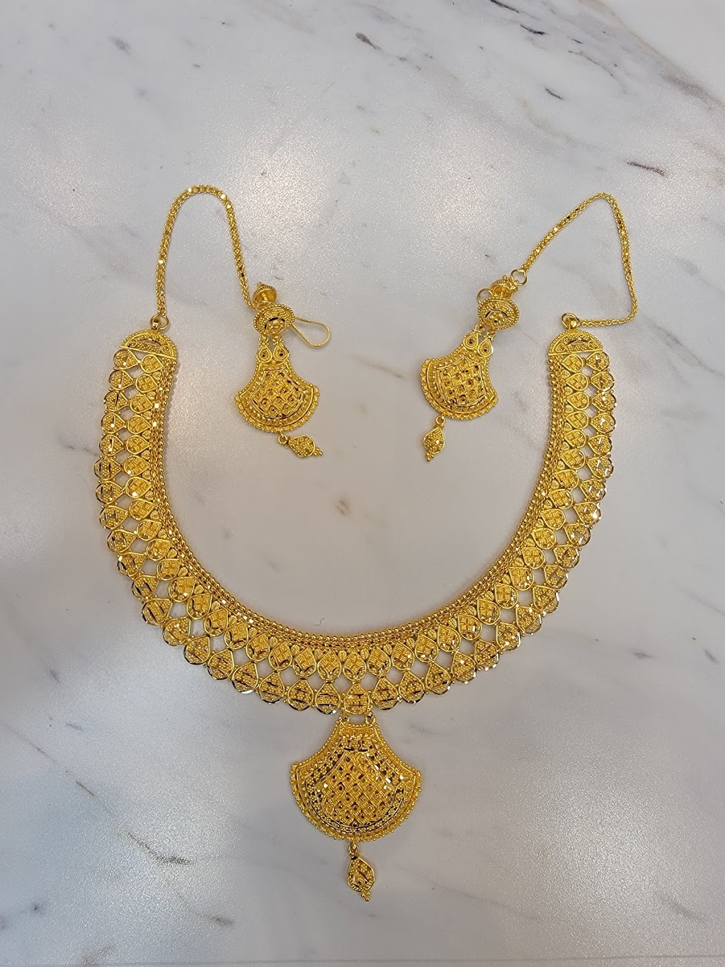 nandika jewellers | 55 Queen St E, Toronto, ON M5C 1R6, Canada | Phone: (437) 777-4437