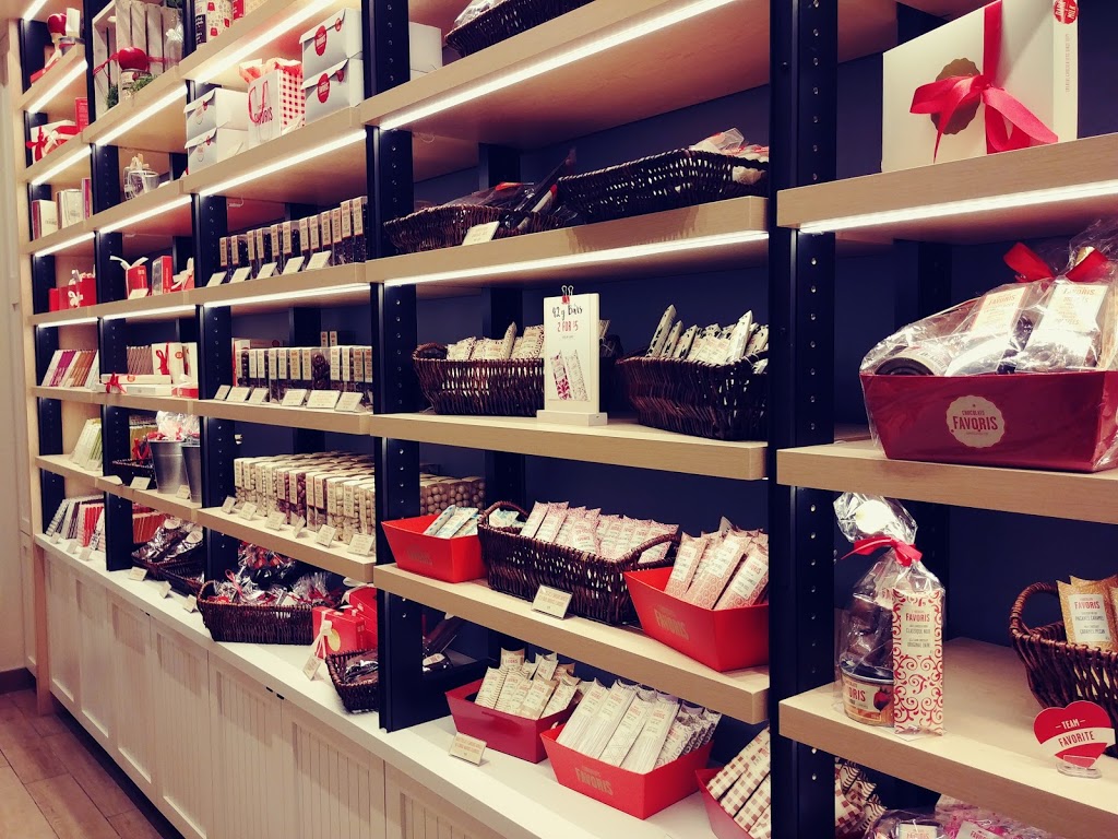 Chocolats Favoris | 16956 route Transcanadienne #1, Kirkland, QC H9H 0C5, Canada | Phone: (514) 693-5050