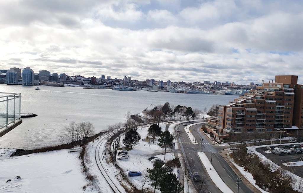 Premiere Suites | 15 Kings Wharf Pl, Dartmouth, NS B2Y 0C1, Canada | Phone: (888) 575-7808